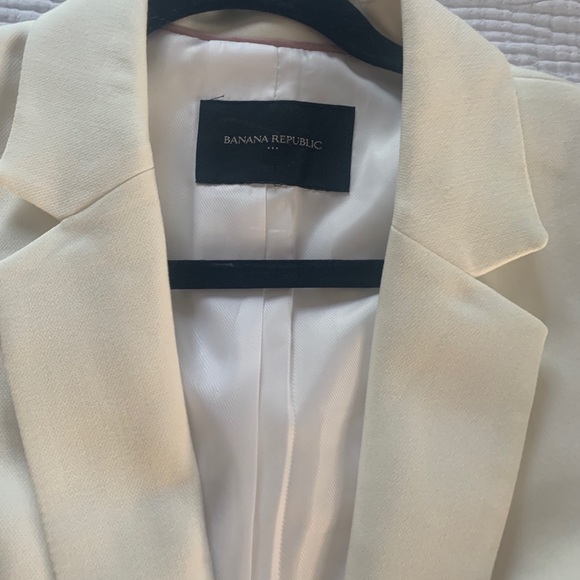BCBG winter white blazer - Picture 2 of 2